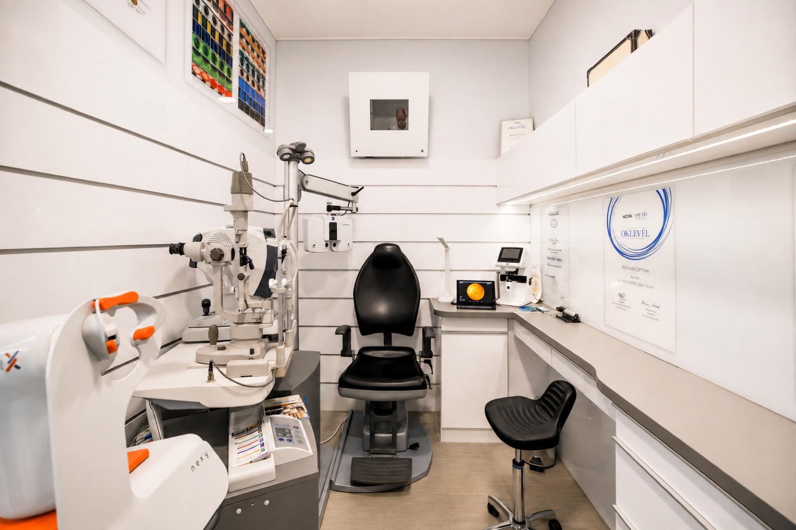 Szemvizsgáló műszerek a Rezsnák Optikánál